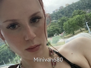 Minivan680