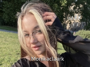 monikaclaark Zizi X