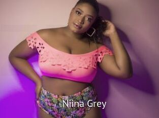Niina_Grey