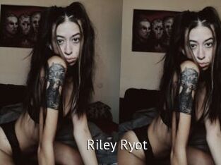 Riley_Ryot Zizi X