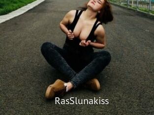 rasSlunakiss Zizi X