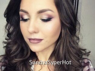 SandraSyperHot