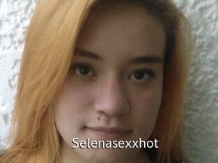 Selenasexxhot