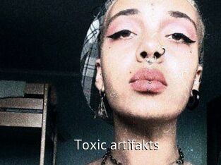 Toxic_artifakts