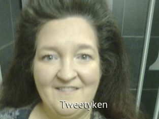 Tweetyken Zizi X