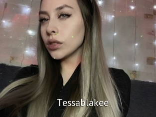 tessablakee Zizi X