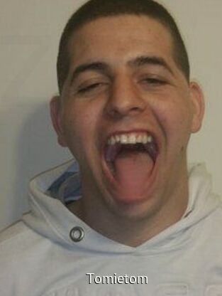 tomietom Zizi X