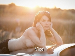 Vicci Zizi X